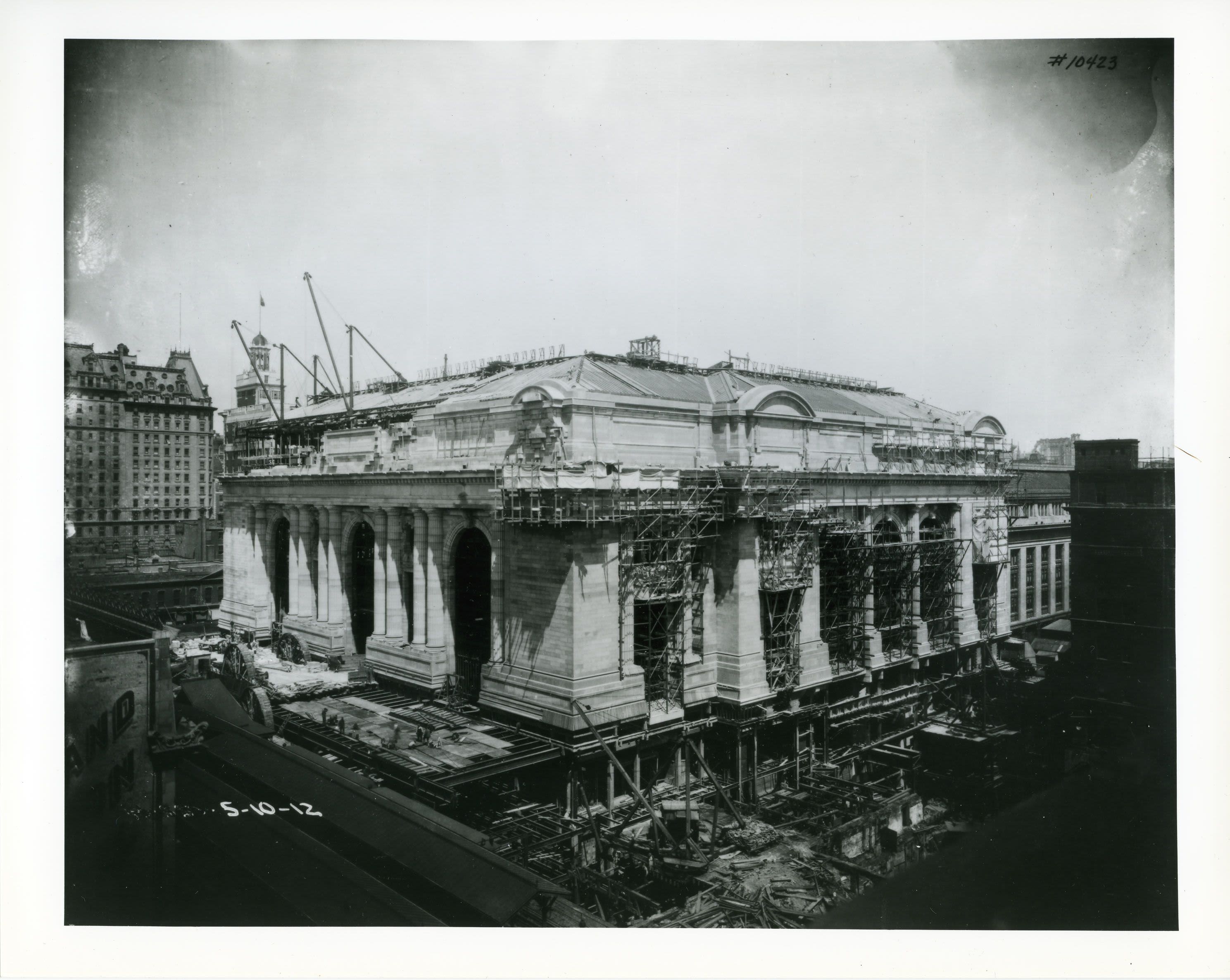 Under construction: Grand Central Terminal in 1912. (From "Historical Photos of Grand Central Terminal" Wikimedia Commons).