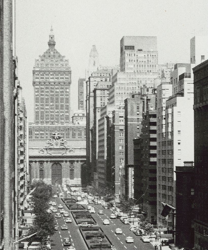 A 1958 photo by Angelo Rizzuto details Park Avenue south leading to Grand Central Terminal and the Helmsley Building, built in 1929, behind it. (Library of Congress collection).