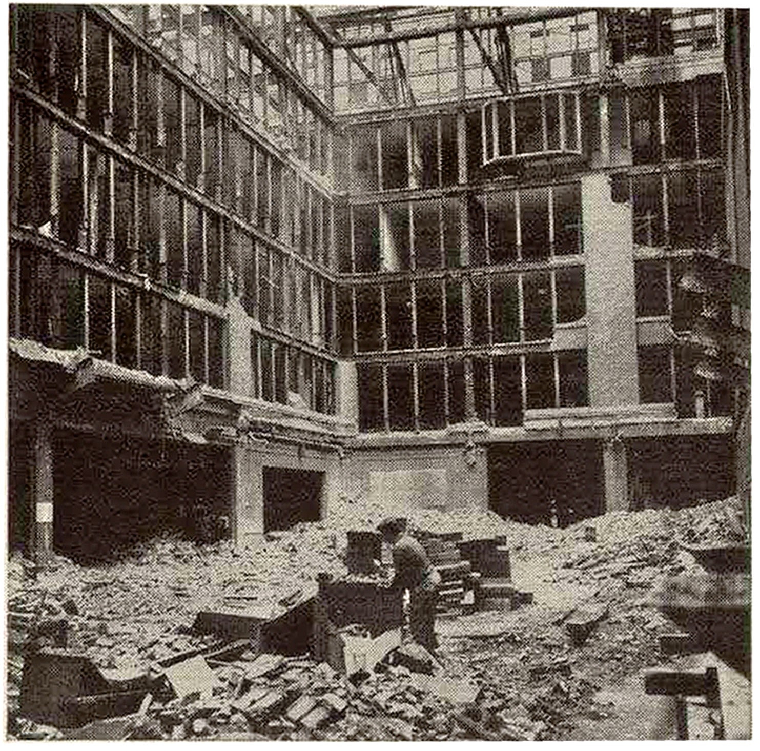 “BIG PILE of rubble is all that was left of main baggage room, around which old building rose," "Headlight" newsletter, December 1960 ( New York Central Railroad).