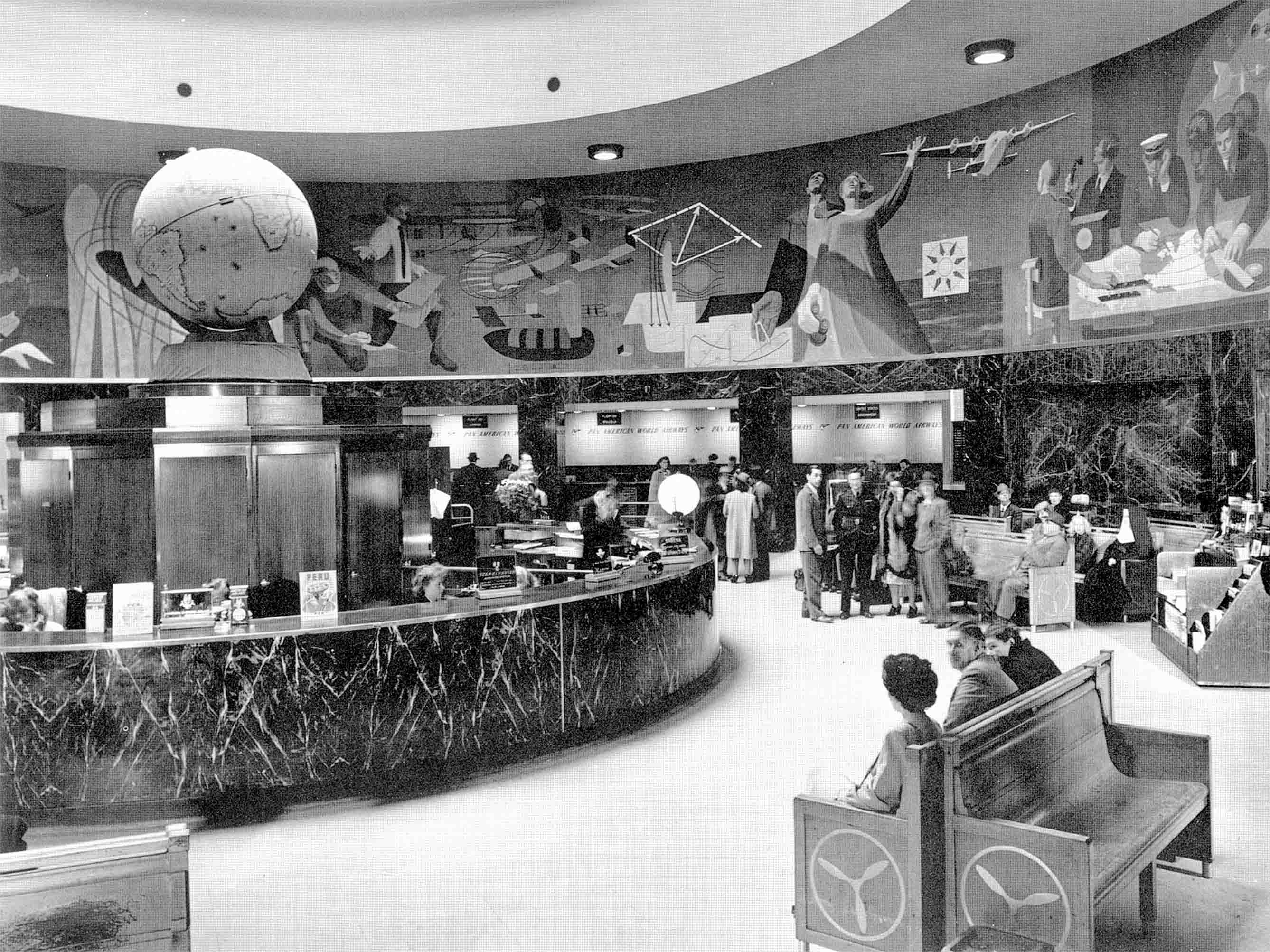 Pan American Airways passengers waiting in the Marine Terminal rotunda, 1943 (Pan  Am Historical Foundation collection).